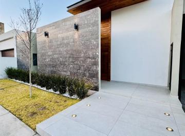 Casa · 300m² · 3 Recámaras · 2 Estacionamientos · Casa en Venta de Una Planta Zona Canteras $12,900,000.