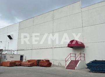 Bodega-Galpón · 2340m² · 20 Estacionamientos · Bodega en Renta en Av Barragan San Nicolas - (4)