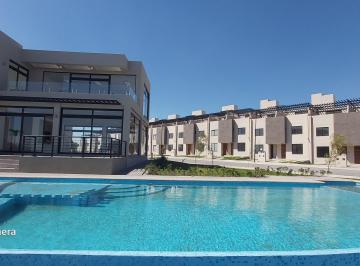Casa en condominio de 3 habitaciones, Querétaro · Lindas Casas en Venta 3 Reca Eqpmto de Regalo Casa Club Queretaro