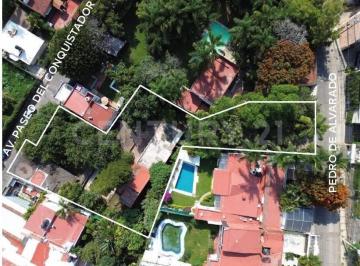 Terreno / Lote · 582m² · Se Vende Como Terreno en Av Paseo del Conquistador, Cuernavaca en $3535 por m²