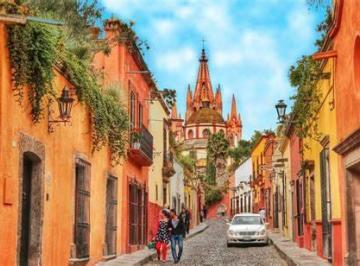 Edificio de 28 habitaciones, San Miguel de Allende · Hotel en Venta San Miguel de Allende