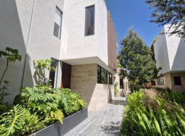 Casa · 298m² · 3 Recámaras · 2 Estacionamientos · Hermosa Casa en Condominio Para Estrenar con Amenidades