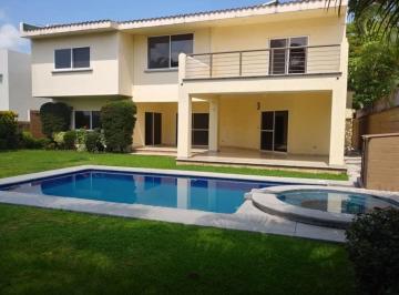 Casa de 5 habitaciones, Cuernavaca · Espectacular Casa en Renta en Fraccionamiento Real Las Quintas
