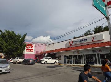 Local comercial · 53m² · 8 Estacionamientos · Local en Caminos en Esquina con Estacionamiento