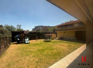 Casa de 4 habitaciones, Miguel Hidalgo · Casa Sola en Venta en Lomas de Bezares
