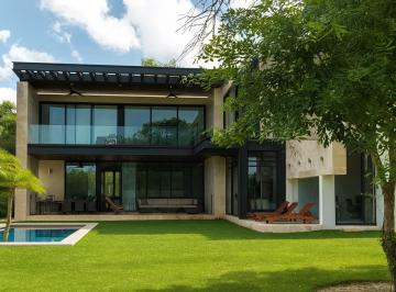 Casa de 4 habitaciones, Mérida · Yucatan Country Club Merida
