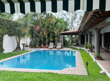 Casa · 900m² · 3 Recámaras · 4 Estacionamientos · Casa en Fraccionamiento en Vista Hermosa Cuernavaca - Maz - 2279 - Fr