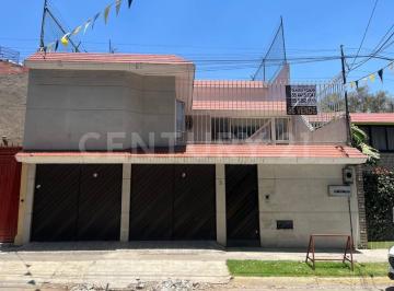 Casa · 371m² · 4 Recámaras · 2 Estacionamientos · Casa en Venta en Bosque de Echegaray | a Pasos de Periférico