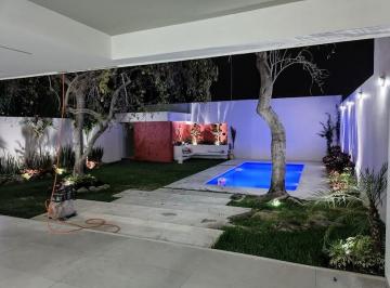Casa de 4 habitaciones, Temixco · Cuernavaca Burgos Bugambilias Casa en Venta con Jardín y Alberca
