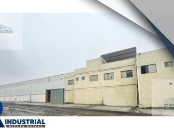 Bodega comercial · 5300m² · 14 Estacionamientos · Bodega en Renta en Escobedo