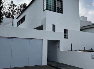 Casa de 3 habitaciones, Zapopan · Casa en Venta. Bugambilias Segunda Sección