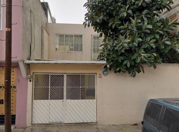 Casa de 3 habitaciones, Gustavo A. Madero · Casa en Venta en Progreso Nacional