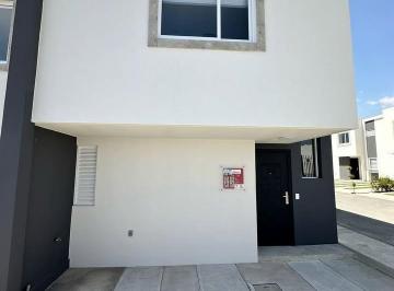 Casa · 113m² · 3 Recámaras · 2 Estacionamientos · Casa en Venta Hacienda de Las Fuentes, Calimaya