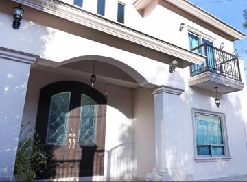 Casa de 4 habitaciones, Santiago · Casa en Venta, Jardines de Santiago, Santiago, Nuevo León.