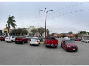 Local comercial · 58m² · 100 Estacionamientos · Local en Renta en Gomez Palacio