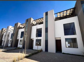 CASA DE 3 NIVELES · Tu Nuevo Hogar en Pachuca: Casa de 3 Niveles, Amplia y con Amenidades de Lujo