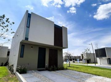 Casa de 3 habitaciones, El Marqués · Venta de Casa en Zire, Queretaro