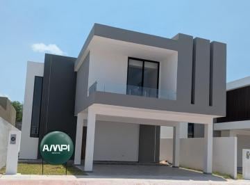 Casa de 4 habitaciones, Reynosa · Residencial Framboyanes (Sobre Bulevar Hidalgo)