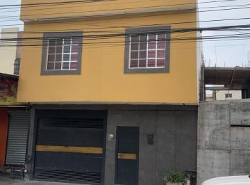 Casa de 4 habitaciones, Santa Catarina · Casa en Venta en Bosques de La Huasteca, Santa Catarina, Nuevo León.