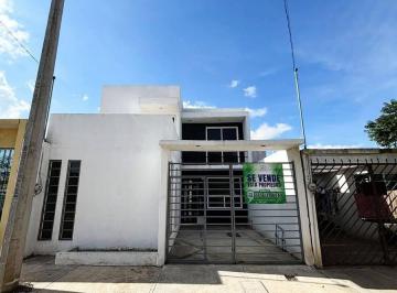 Casa · 143m² · 4 Recámaras · 1 Estacionamiento · Venta de Casa en Unidad Magisterial