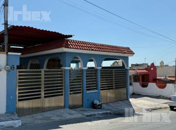 Casa · 90m² · Casa en Venta en Excelente Ubicación en Colonial Campeche