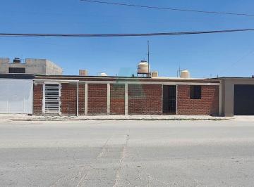 Casa · 200m² · 4 Recámaras · 2 Estacionamientos · Venta de Casa Tipo Dúplex en Col. Villa Juárez, Dator