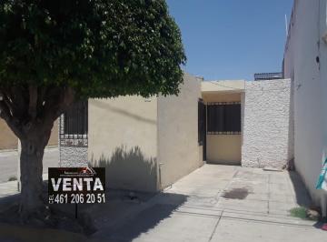 Casa de 3 habitaciones, Celaya · Casa en Venta en Colonia Villas del Romeral