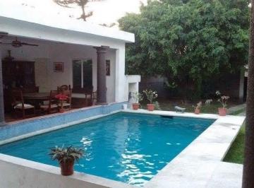 Casa · 400m² · 2 Recámaras · Xochitepec