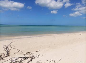 Terreno / Lote · 2250m² · Terreno de 25 m Frente Al Mar en Sisal Sunset Beach Yucata