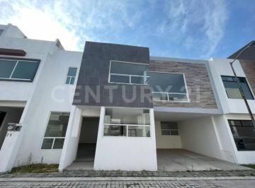 Casa · 166m² · 3 Recámaras · 2 Estacionamientos · Venta de Casa - El Sereno - Atrás de Plaza San Diego, Cuautlancingo, Puebla.