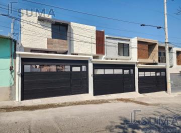 Casa · 150m² · 3 Recámaras · 2 Estacionamientos · Casa en Venta en Col. Villa Rica Boca del Rio, Veracruz.
