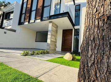 Casa de 3 habitaciones, León · Casa en Venta en Sierra Nogal con Excelentes Acabados