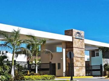Terreno / Lote · 206m² · Terreno en Venta en Altabrisa Residencial