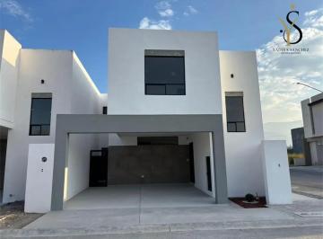 Casa de 3 habitaciones, Saltillo · Casa en Venta en Ciudad Mirasierra, Saltillo, Coahuila de Zaragoza