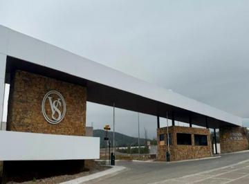 Terreno / Lote · 204m² · Terreno en Venta, El Barrial, Santiago, Carretera Nacional