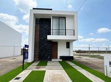 Casa de 3 habitaciones, León · Casa en Venta en Arzúa Quinta Residencial, León Gto. a 10 Min de Vía Alta