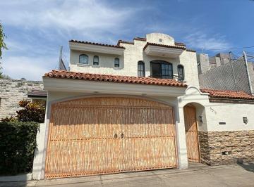 Casa de 4 habitaciones, Zapopan · Casa en Venta Jardines Universidad