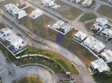 Terreno / Lote · 238m² · Lote en Venta en Punta Tiburón Lag 6