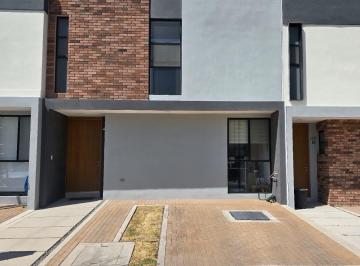 Casa en condominio · 185m² · 3 Recámaras · 2 Estacionamientos · PH - Fraccionamiento Zibatá