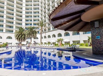 Departamento · 94m² · 2 Recámaras · 1 Estacionamiento · Reduced Price Ocean Front Condo Awaits in Rosarito (Baja Relocation) - (4)
