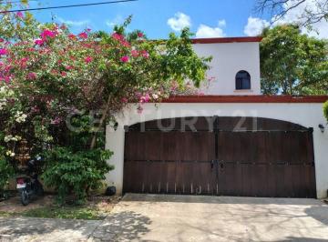 Casa · 600m² · 5 Recámaras · 4 Estacionamientos · Casa en Venta Residencial Campestre