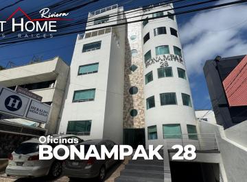 Oficina · 45m² · 2 Estacionamientos · Se Renta Oficina de 45 m² en Av Bonampak 28 - Cancún