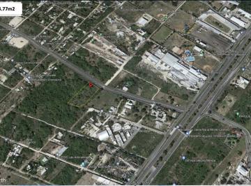 Terreno / Lote , Mérida · Venta de Terreno en Esquina Sobre Av Gran Santa Fe Norte a Una Cuadra de Periferico
