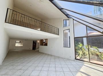 Casa de 3 habitaciones, Zapopan · Residencia en Venta en Bugambilias 2da Sección