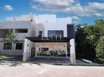 Casa · 222m² · 5 Recámaras · Casa en Venta en Residencial Via Cumbres