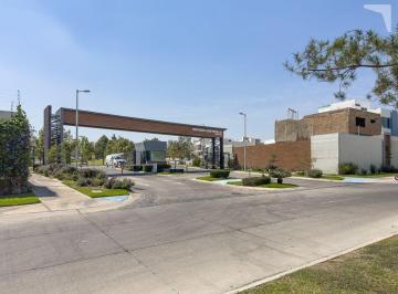 Terreno / Lote · 168m² · Terreno en Venta en Valle Imperial
