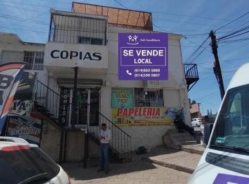 Local comercial · 72m² · Local con Departamento en Venta Enfrente del Hospital Morelos