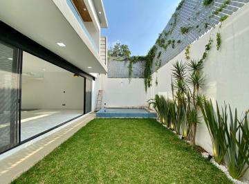 Casa de 4 habitaciones, Cuernavaca · Espectacular Residencia en Venta Cuernavaca Norte 4 Recamaras y Alberca en Fraccionamiento