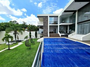 Casa de 4 habitaciones, Cuernavaca · Imponente Casa Sola en Zona Dorada