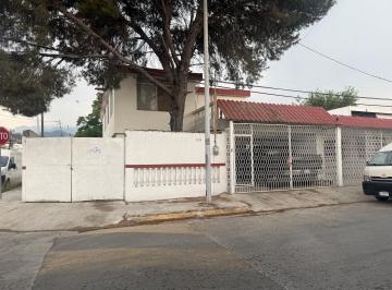 Casa de 5 habitaciones, Monterrey · Casa en Venta en La Roma Monterrey en Esquina